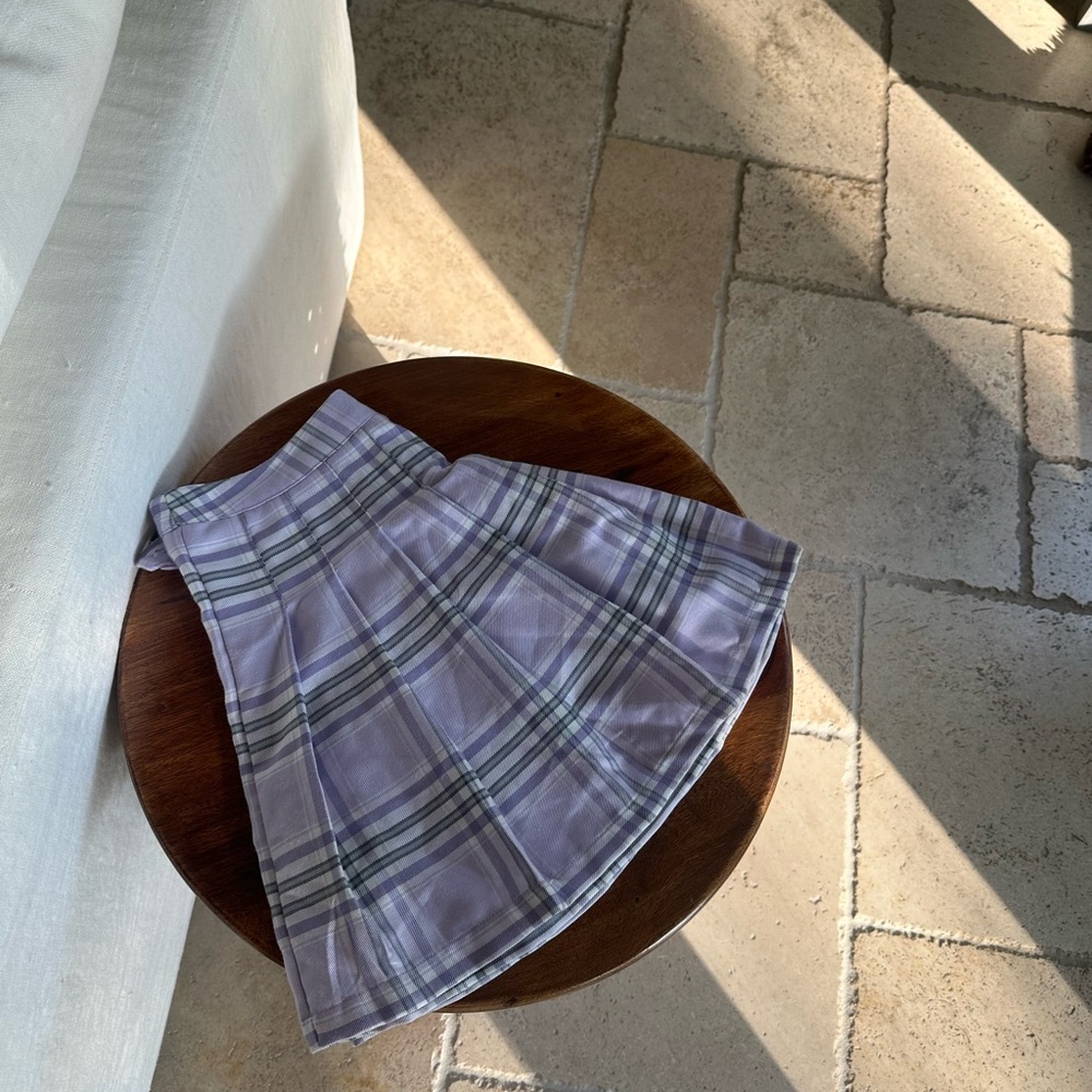 women’s mini skirt